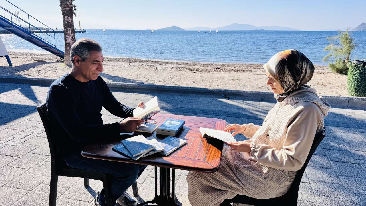 Bodrum’da Emekli Polis Memuru Kalemiyle Konuşuyor 1